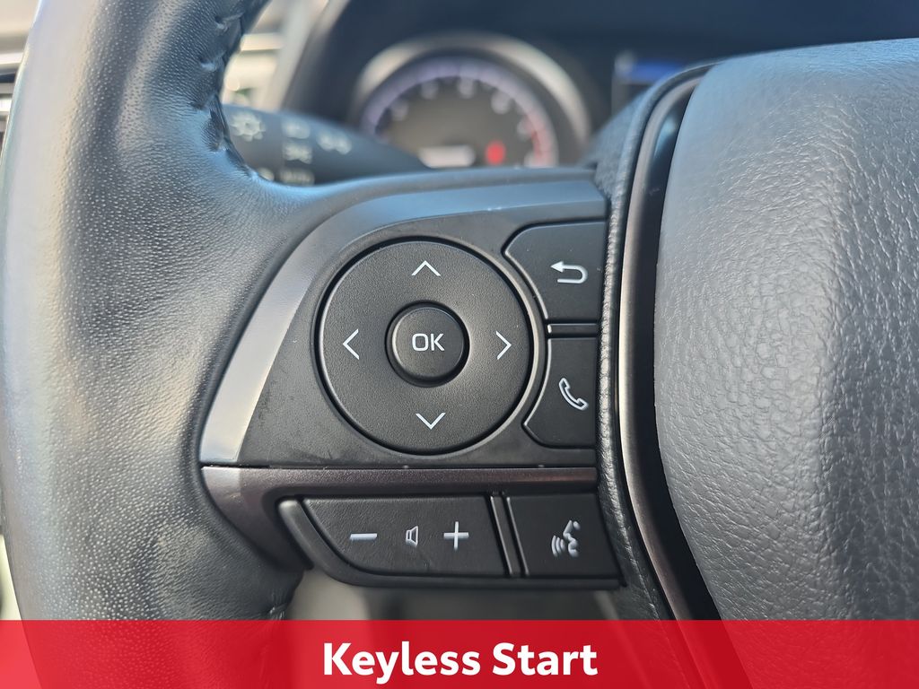 2022 Toyota Camry SE photo 15