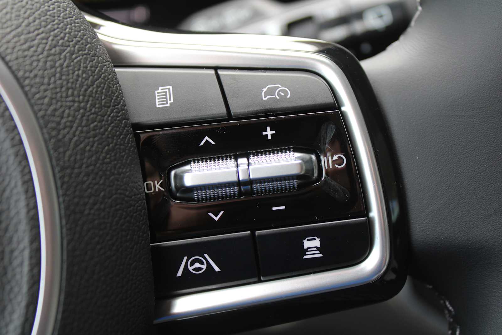 2026 Kia Sorento S photo 28