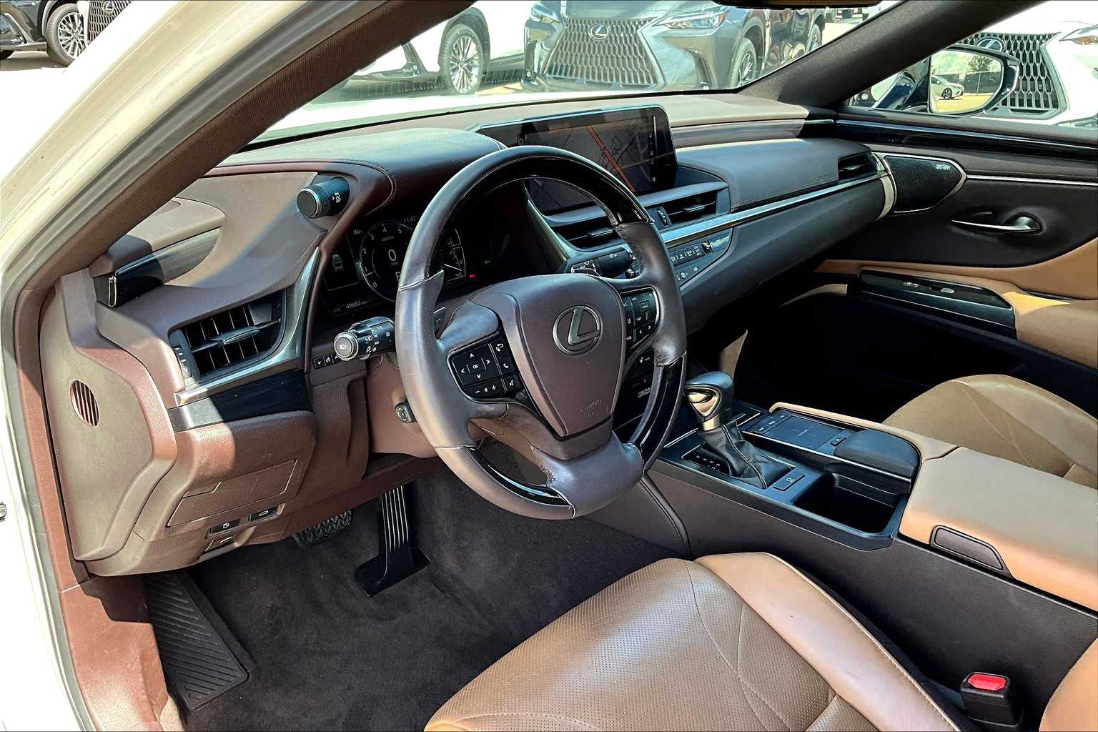 2020 Lexus ES 350 Luxury photo 16