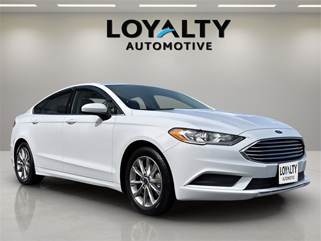 2017 Ford Fusion SE photo 7