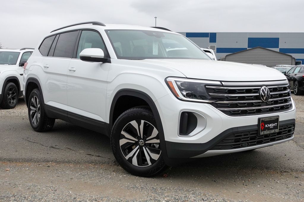2026 Volkswagen Atlas SE photo 3