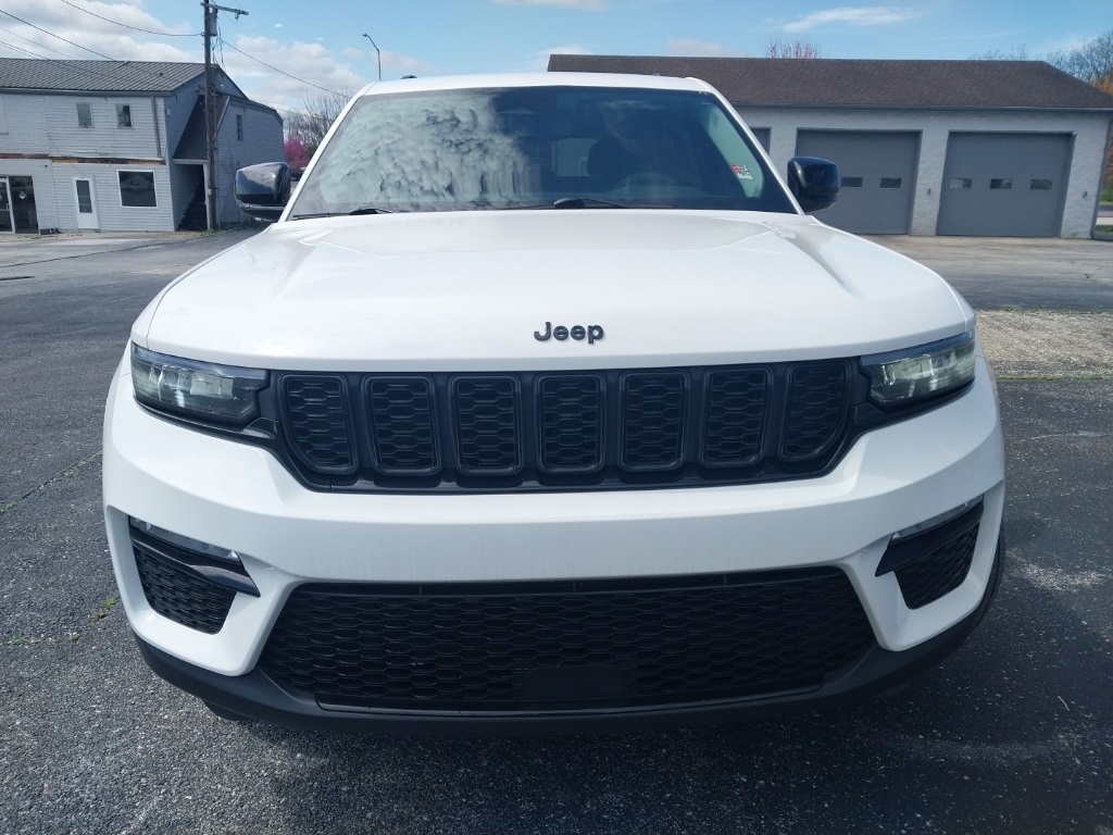 2023 Jeep Grand Cherokee Limited photo 3