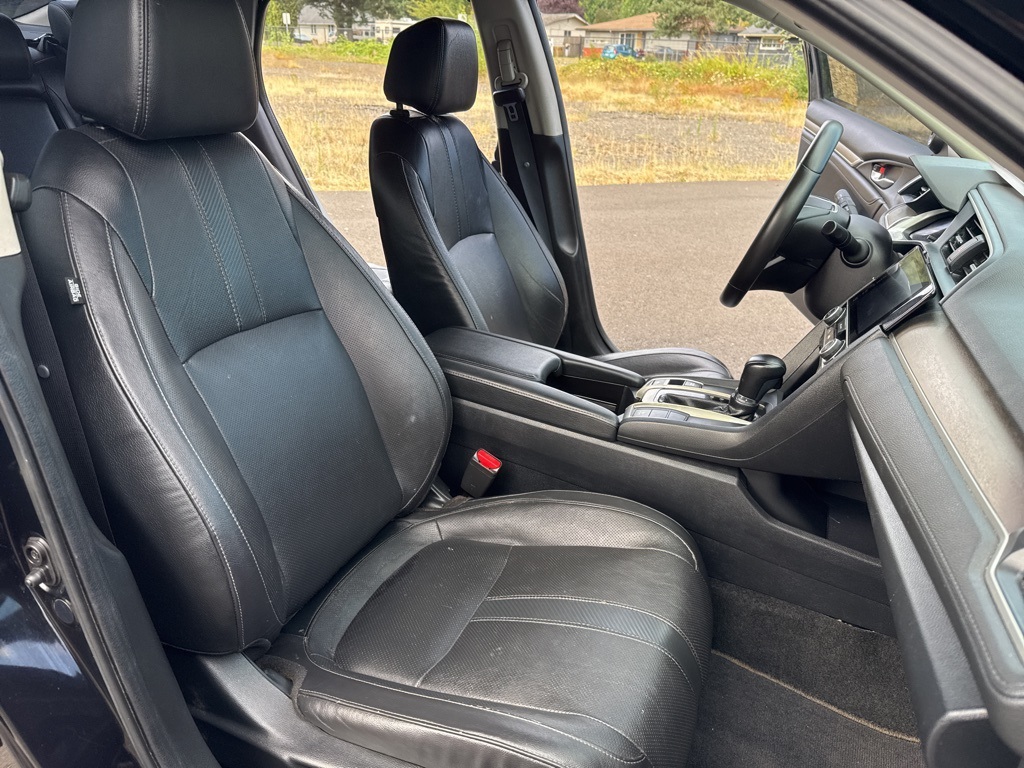 2017 Honda Civic Touring photo 29