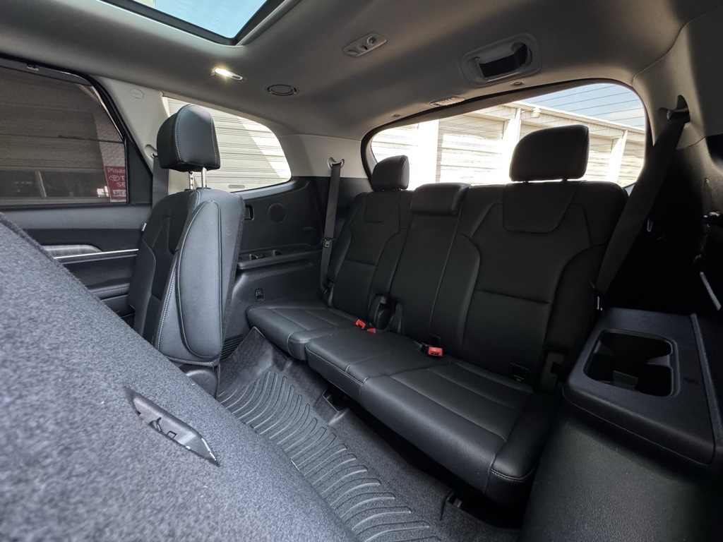 2024 Kia Telluride SX photo 17