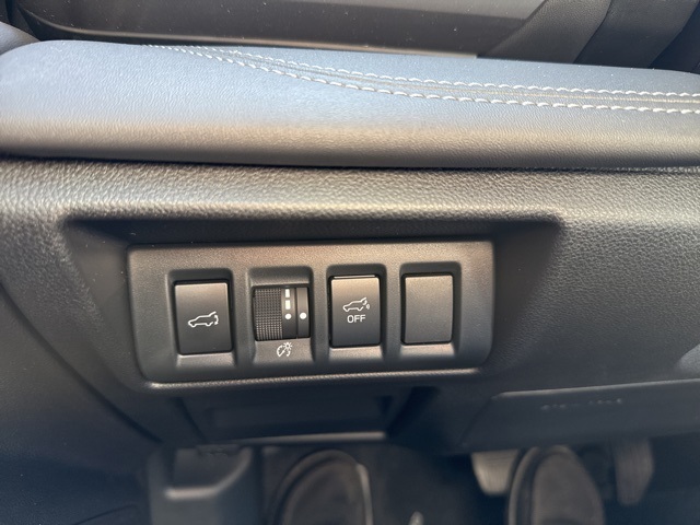 2025 Subaru Outback Limited photo 6