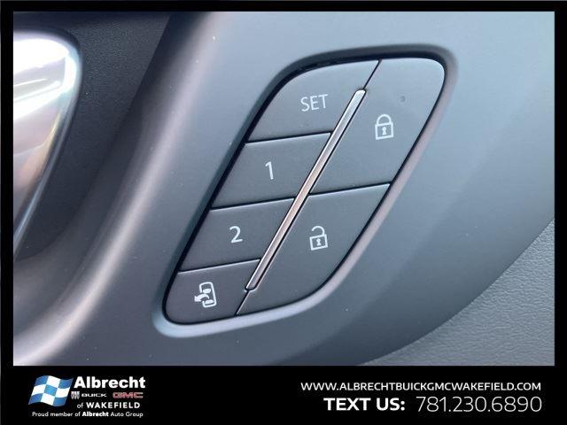 2025 Buick Enclave Sport Touring photo 9