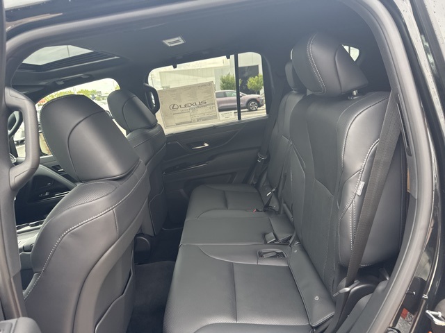 2025 Lexus LX 600 Premium photo 35