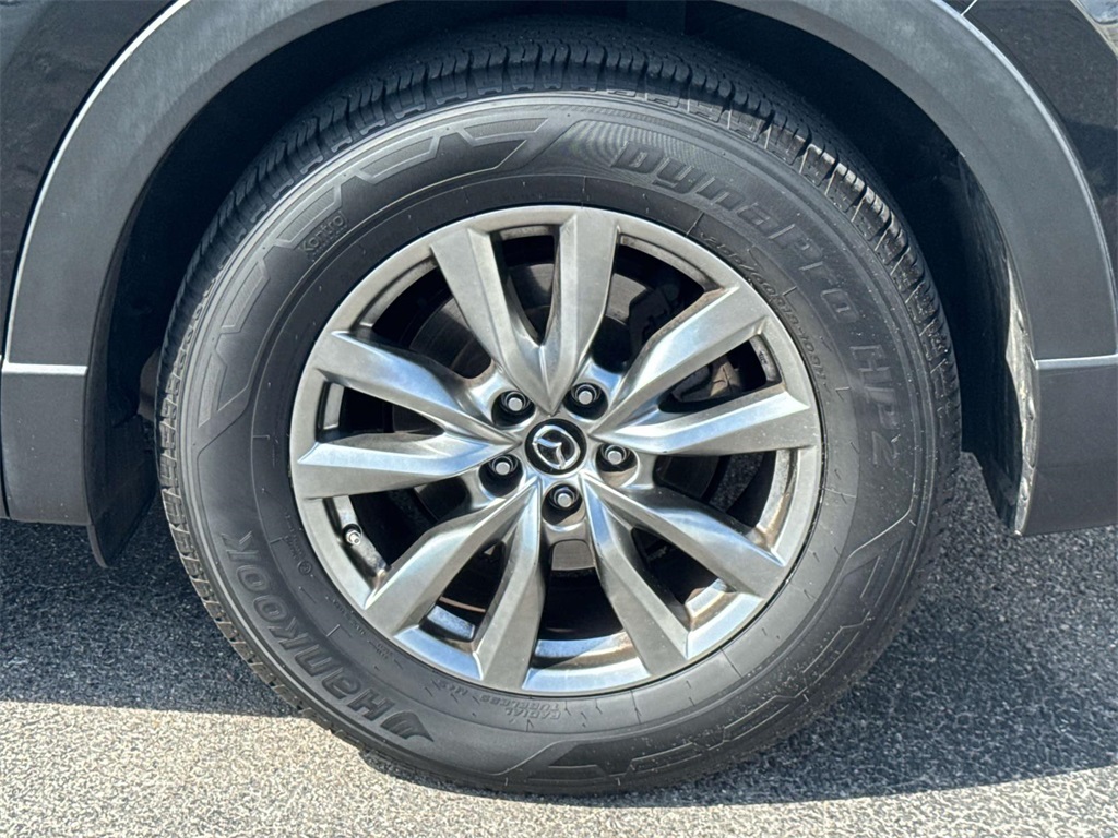 2019 Mazda CX-9 Touring photo 2