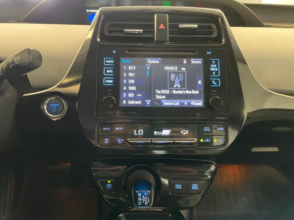 2016 Toyota Prius Three photo 18
