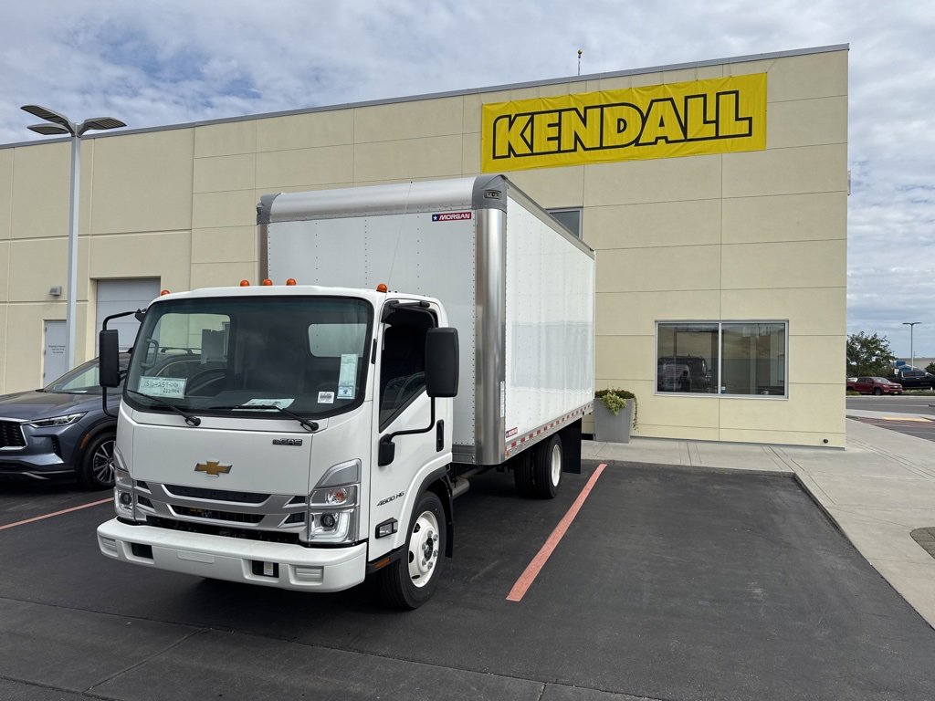 2024 Chevrolet Low Cab Forward Base's photo