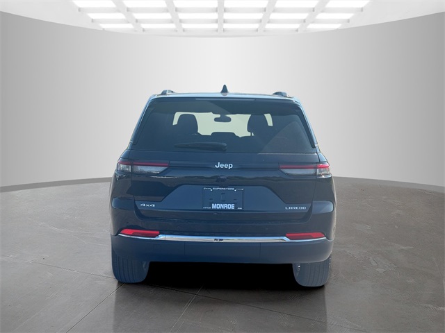 2025 Jeep Grand Cherokee Laredo X photo 5