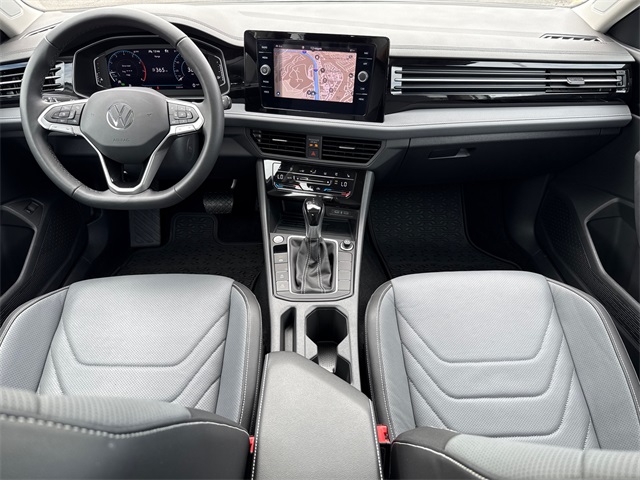 2025 Volkswagen Jetta 1.5T SEL photo 18