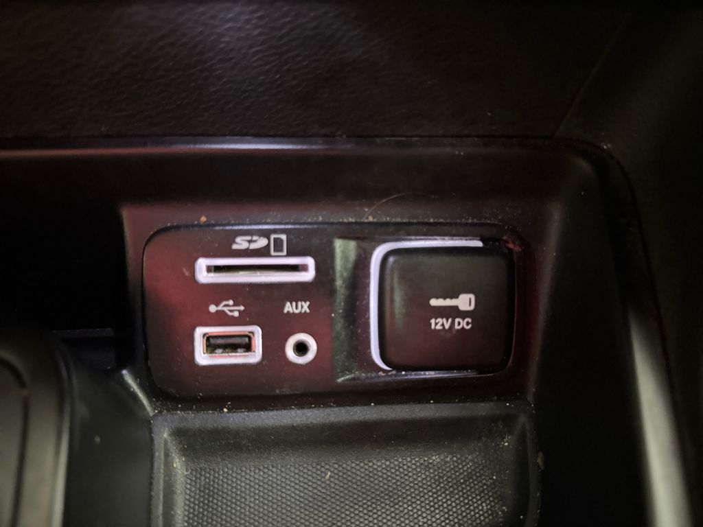 2017 Jeep Cherokee Trailhawk photo 26