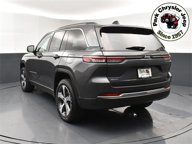 2023 Jeep Grand Cherokee 4xe photo 4