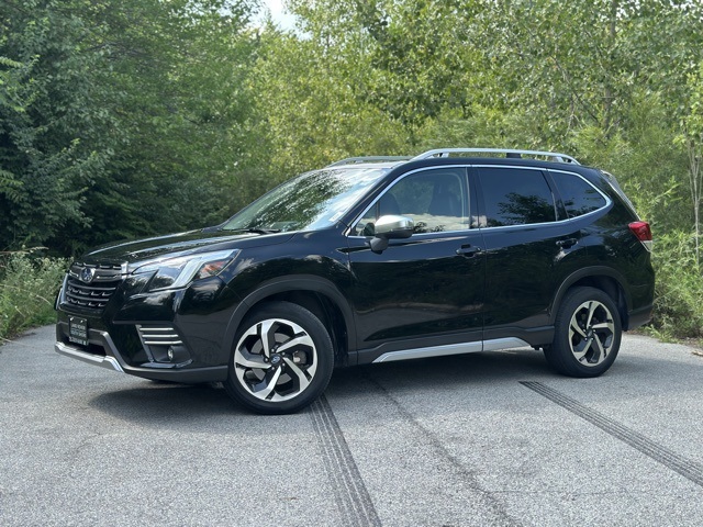 2022 Subaru Forester Touring's photo