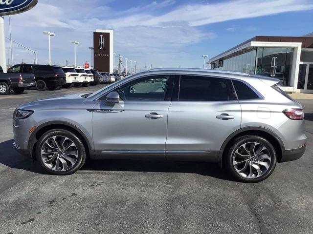 2021 Lincoln Nautilus Reserve photo 3