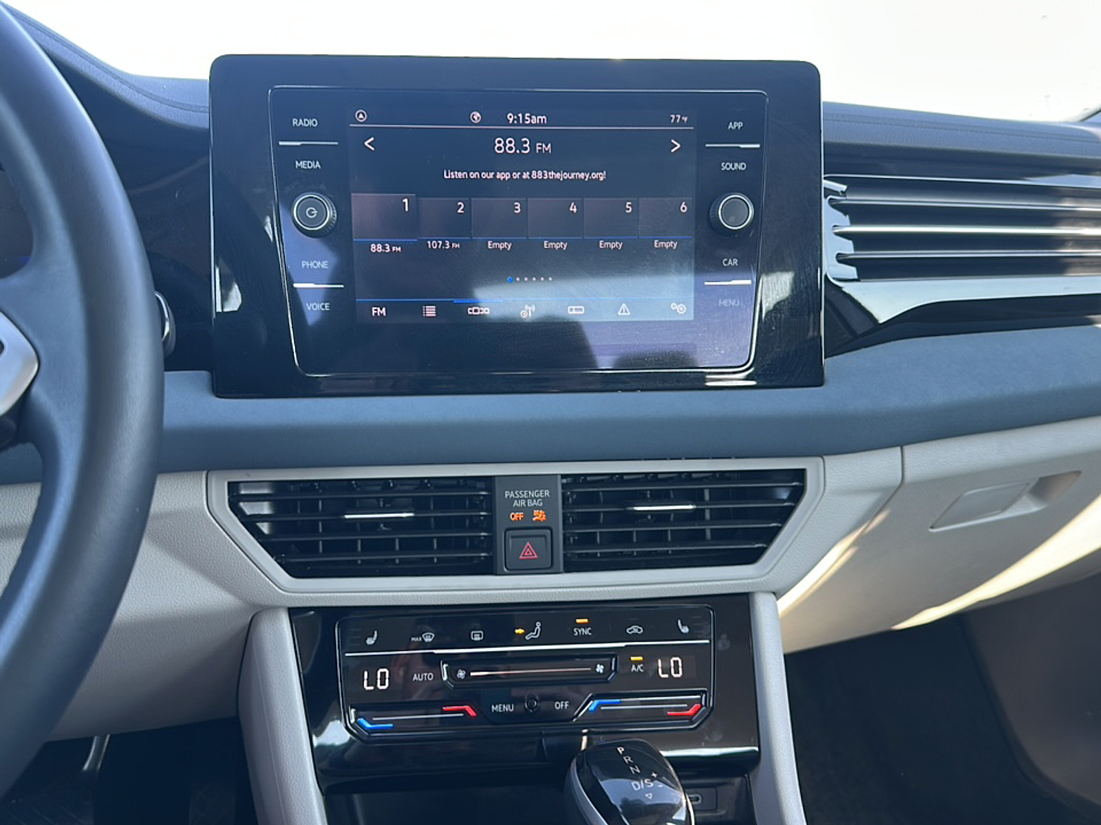2025 Volkswagen Jetta 1.5T SE photo 18