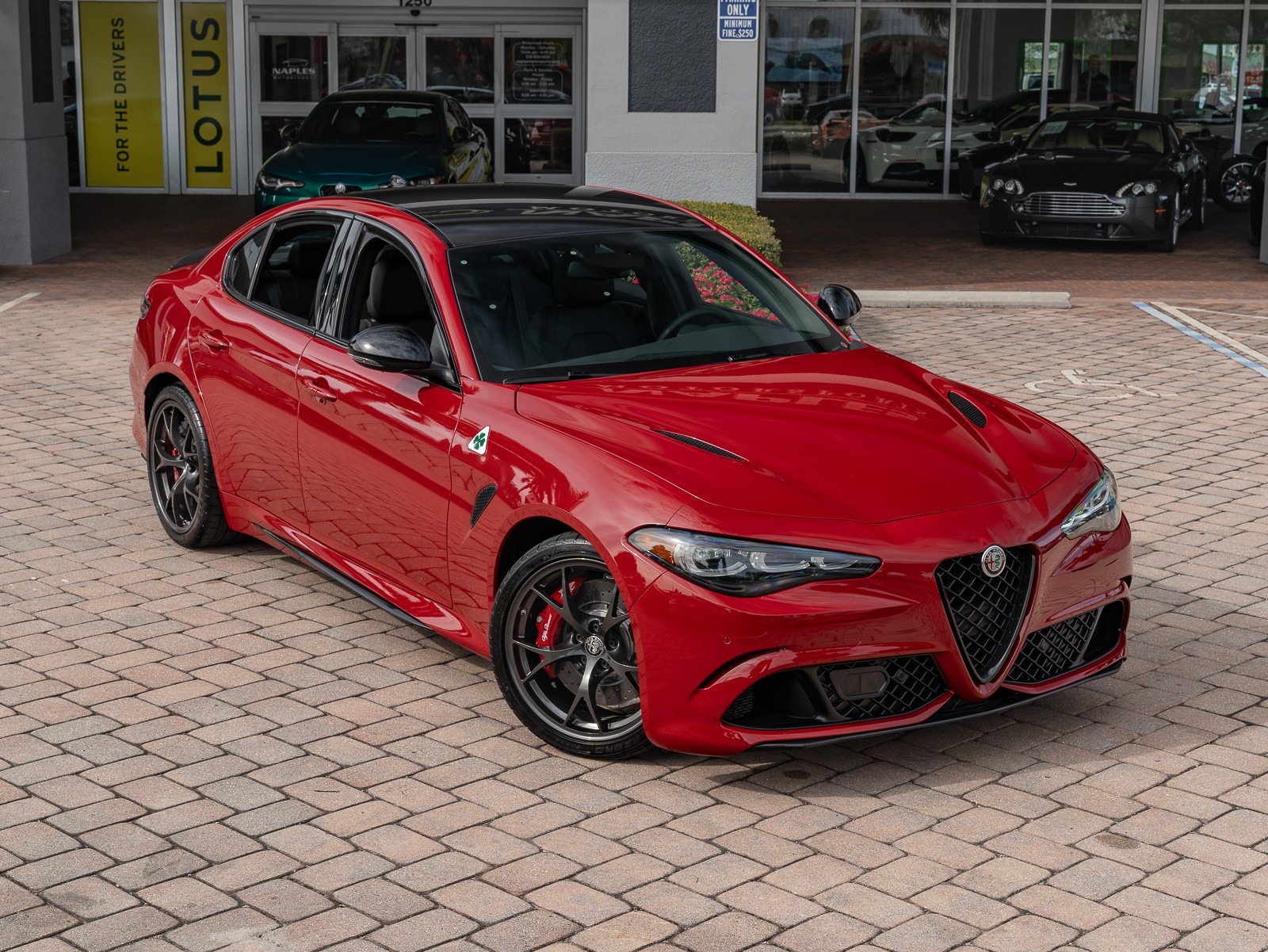 2024 Alfa Romeo Giulia Quadrifoglio photo 30