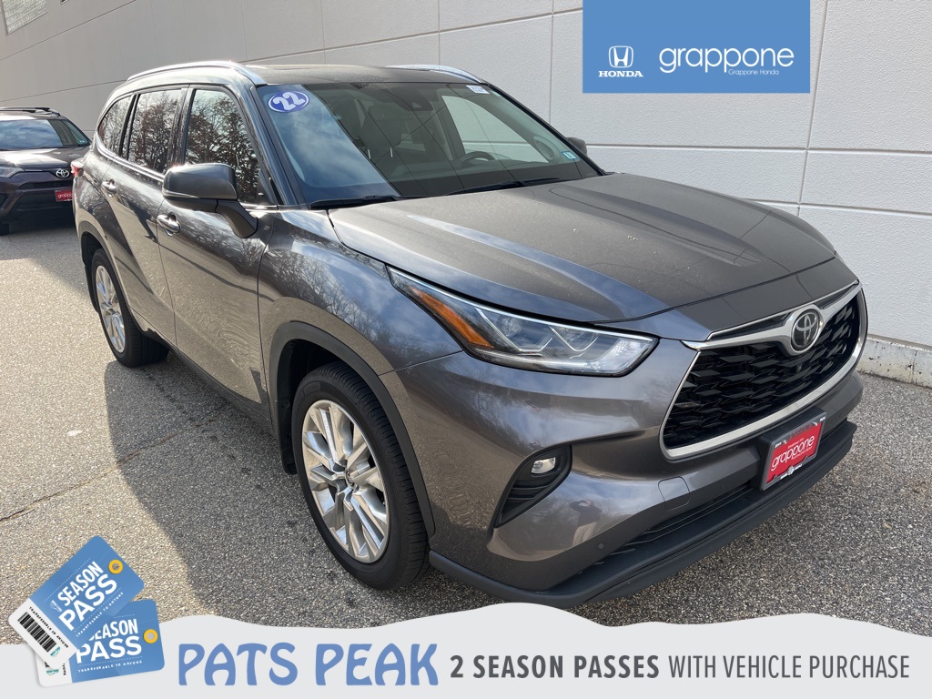 2022 Toyota Highlander Limited's photo