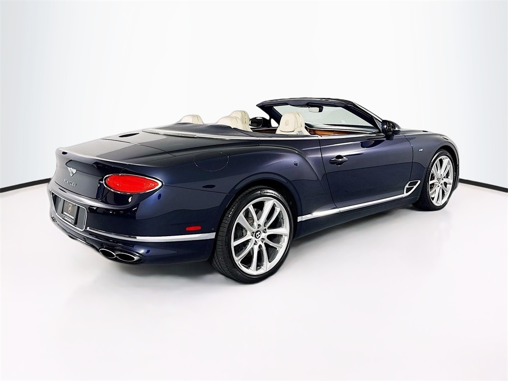 2022 Bentley Continental GT V8 photo 5