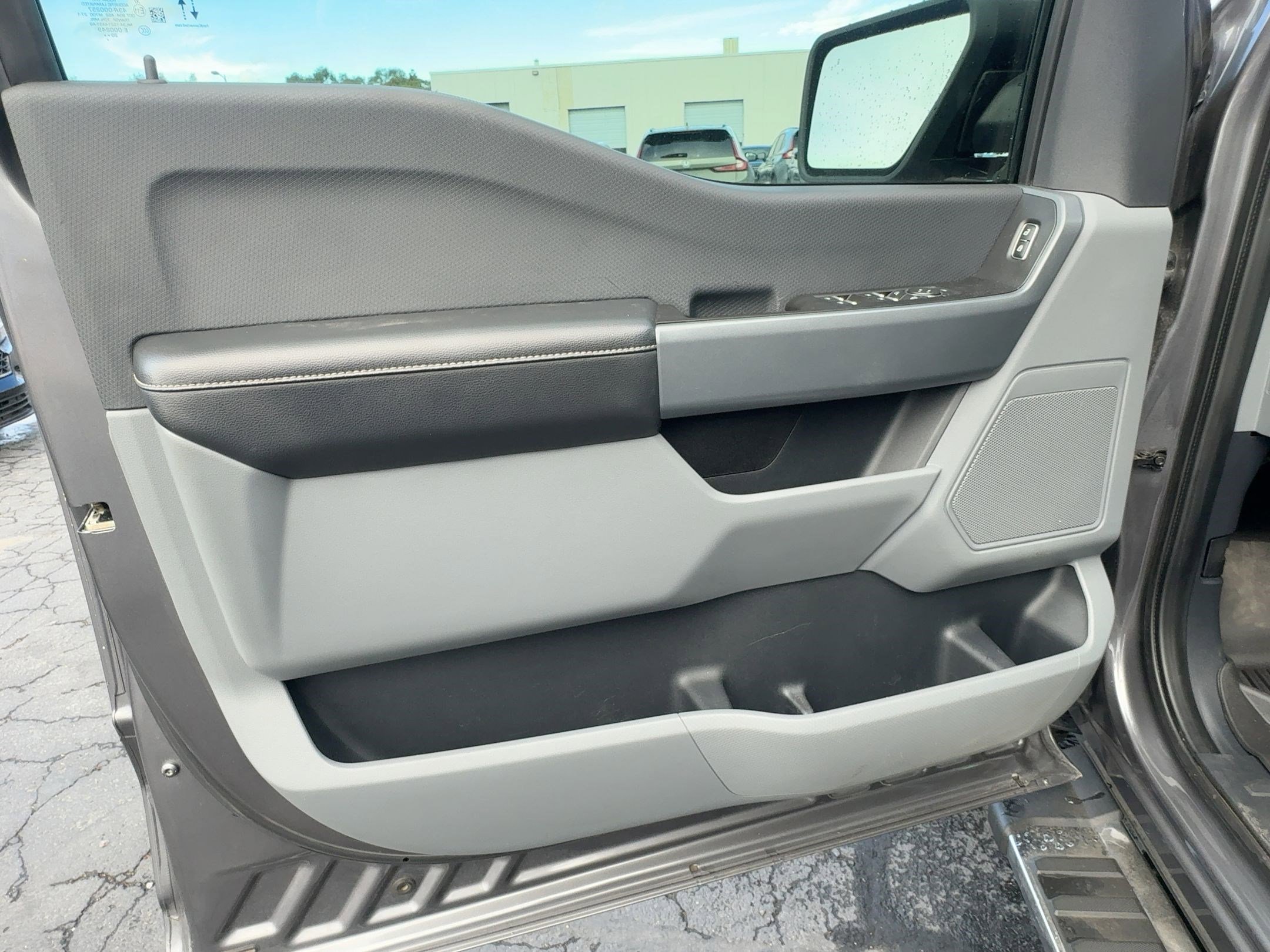 2021 Ford F-150 XLT photo 11