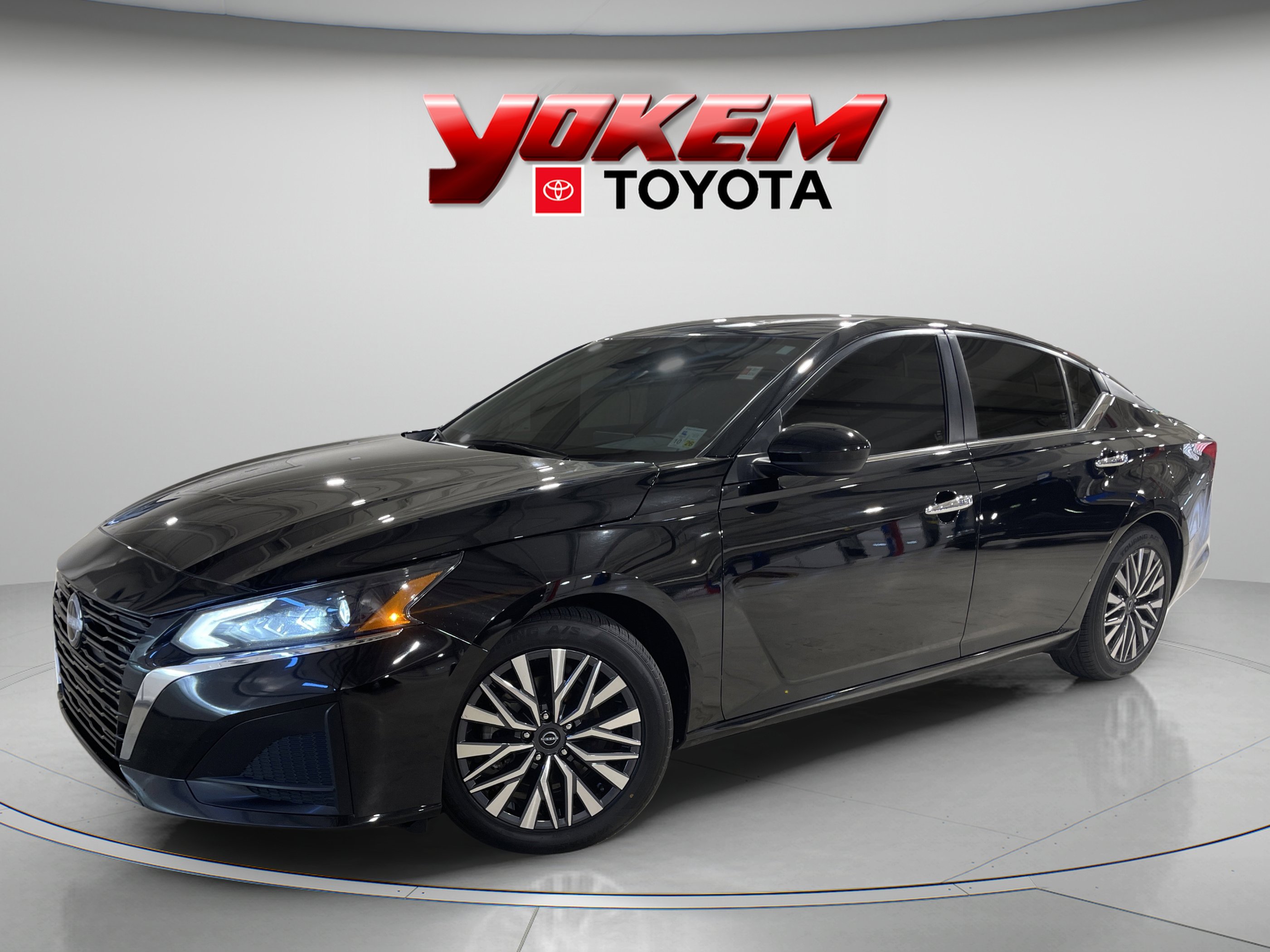 2023 Nissan Altima SV