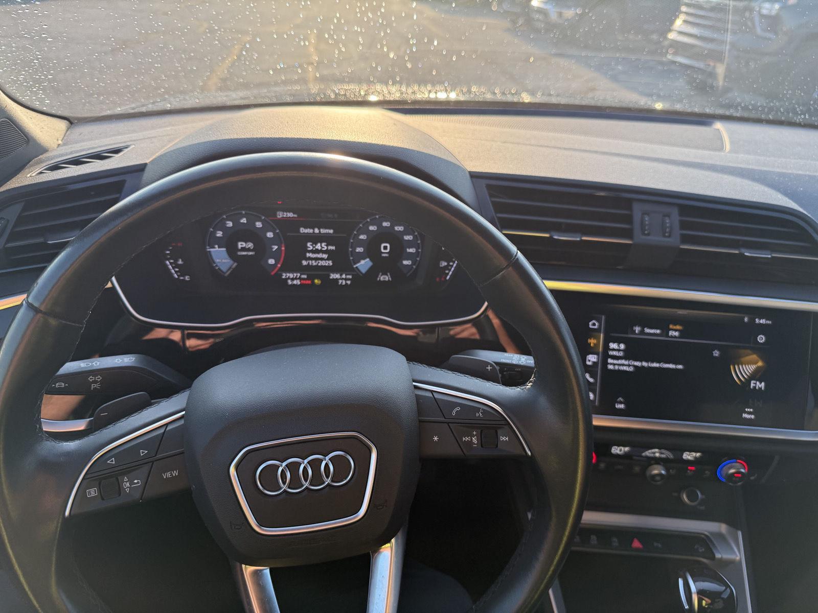 2021 Audi Q3 S line Premium photo 10