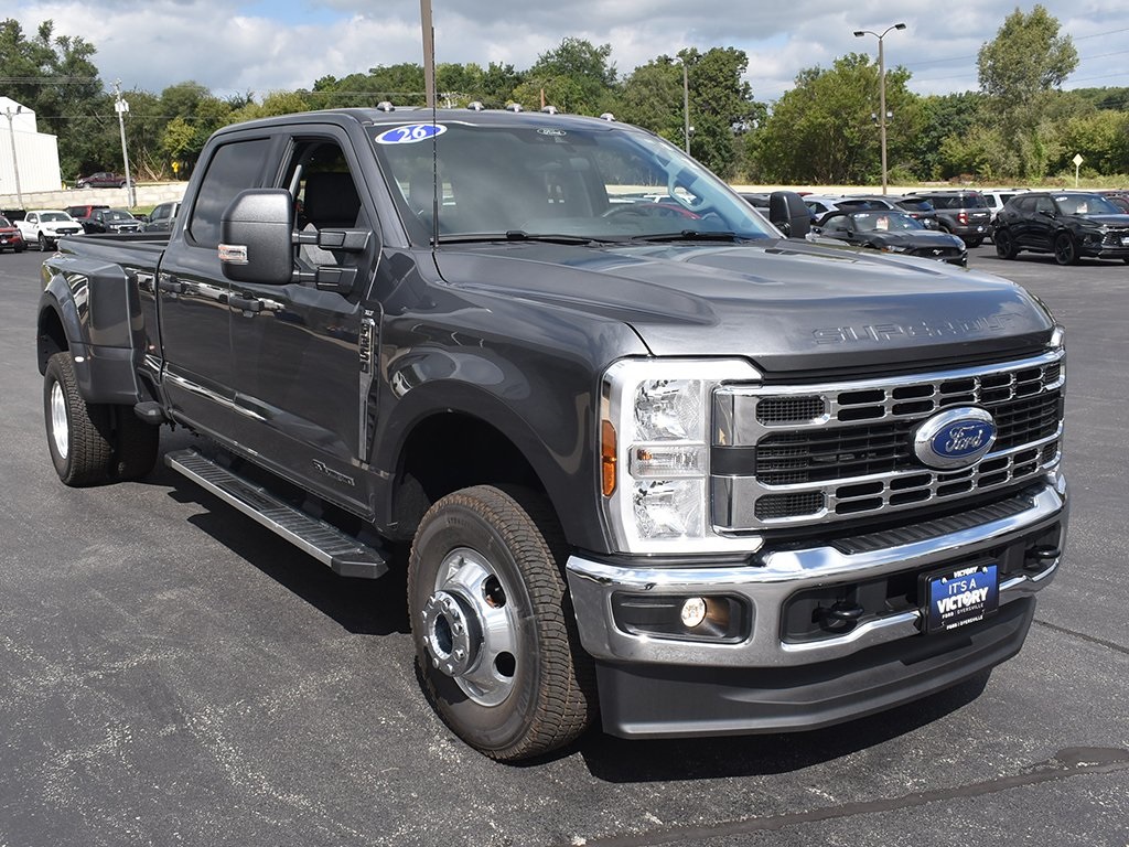 2026 Ford F-350 XLT photo 8