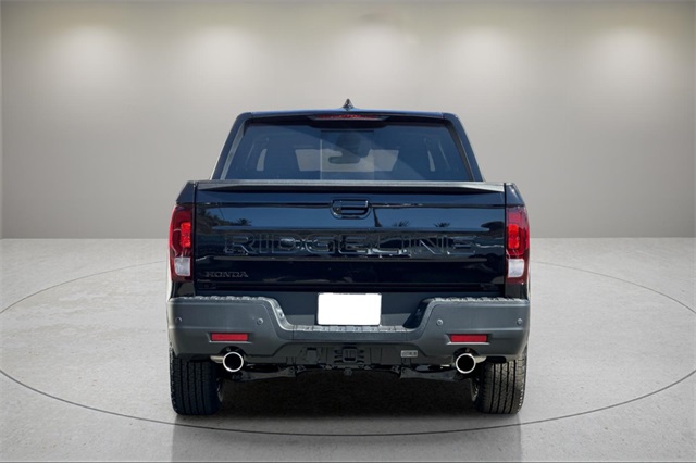 2026 Honda Ridgeline Black Edition photo 3