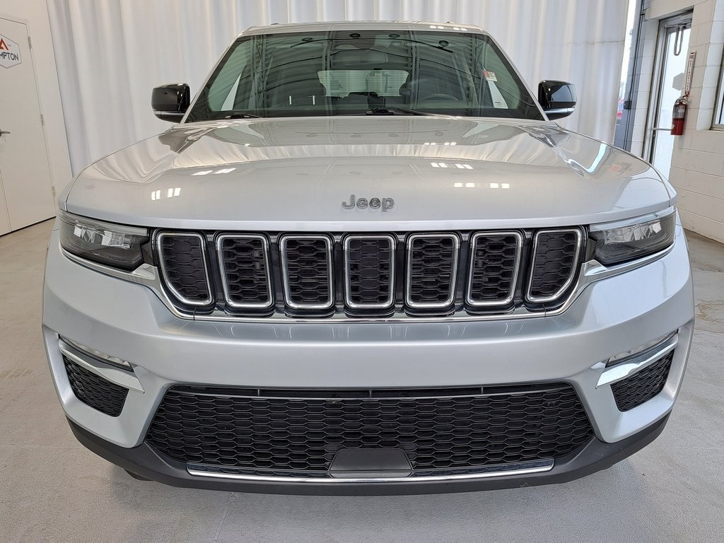 2023 Jeep Grand Cherokee Limited photo 3