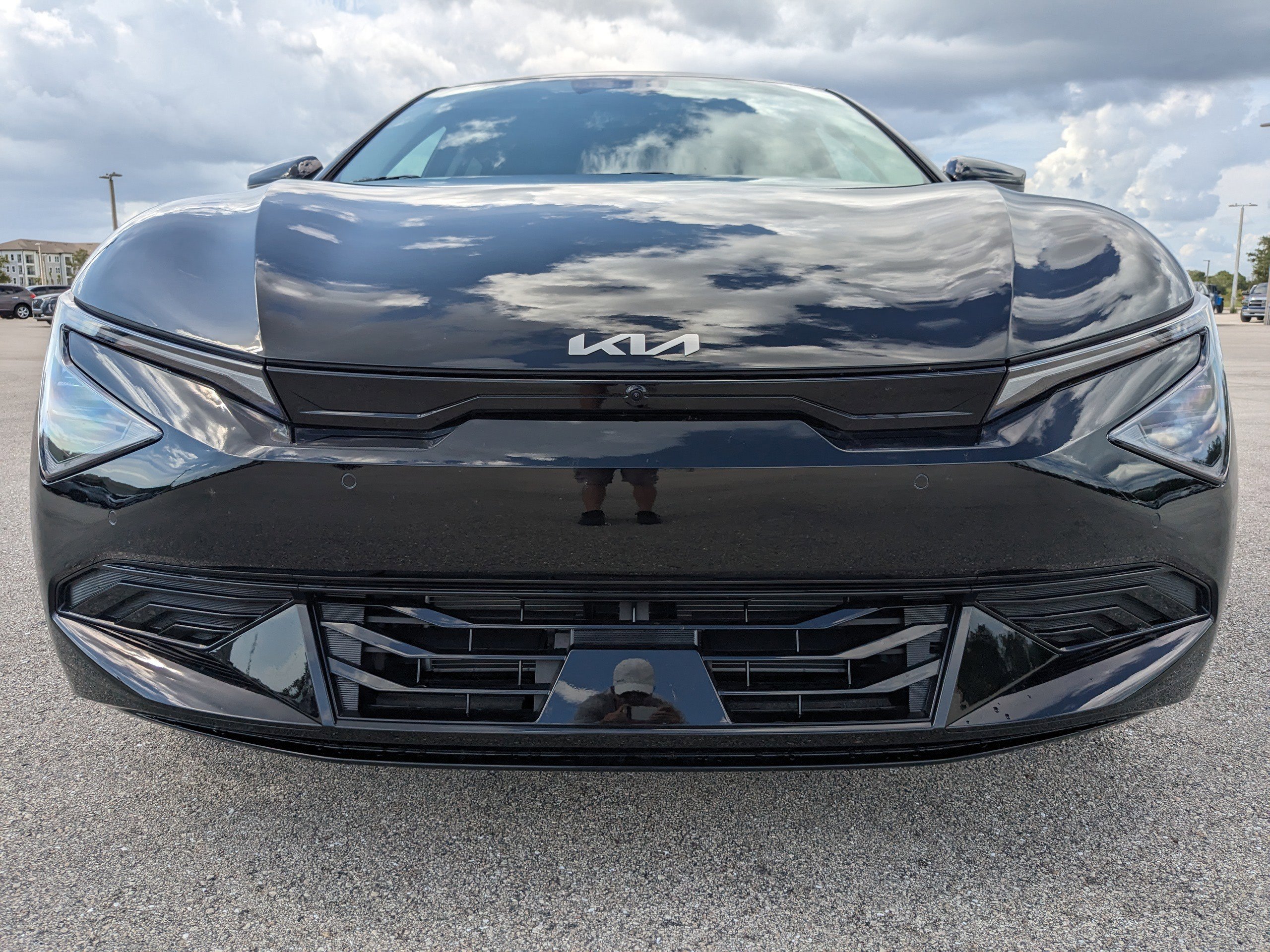 2025 Kia EV6 Wind photo 2