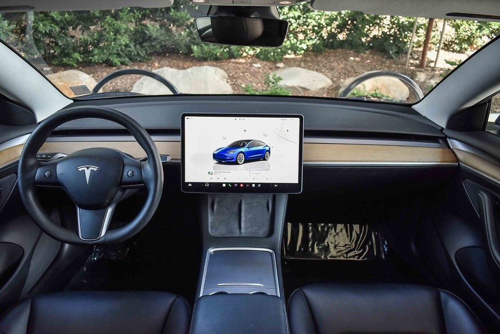 2022 Tesla Model 3 photo 11