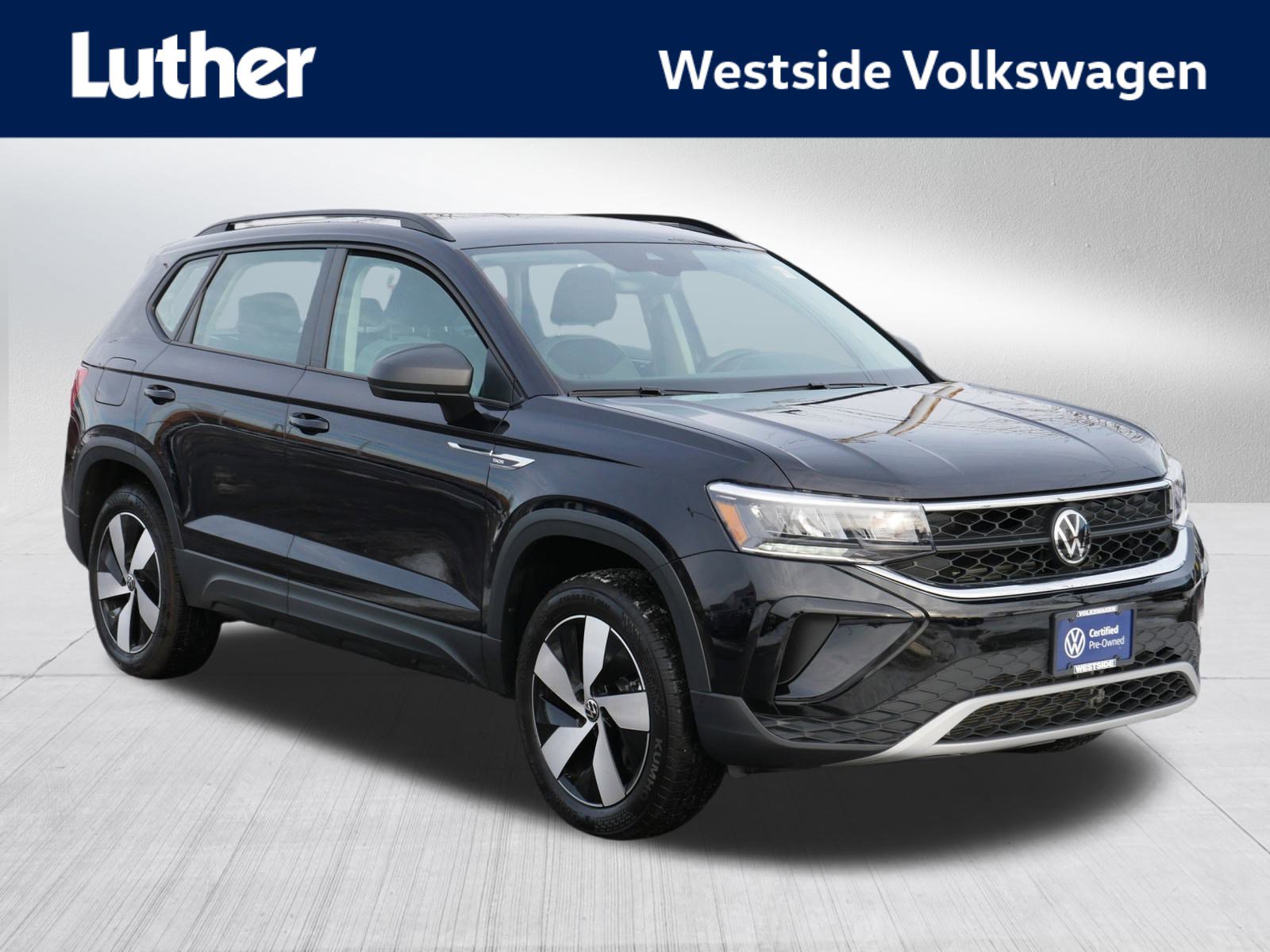 2024 Volkswagen Taos S's photo