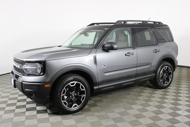 2025 Ford Bronco Sport Outer Banks photo 3