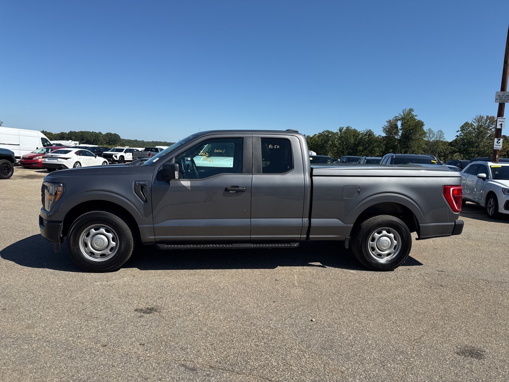 2023 Ford F-150 XL photo 2
