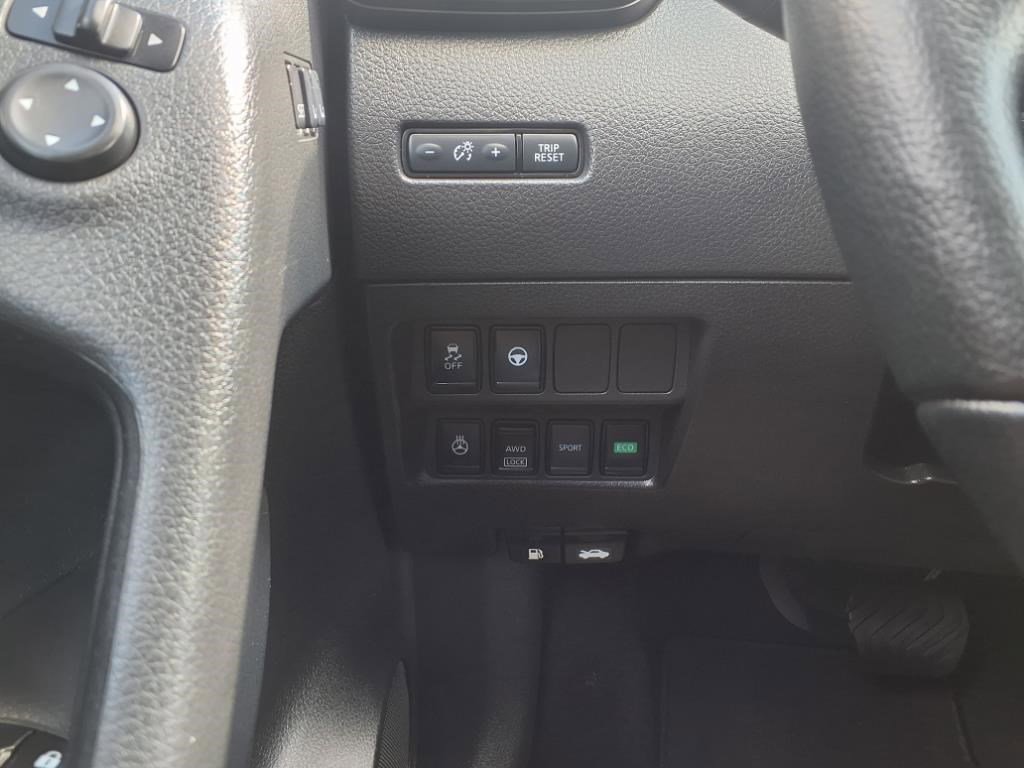 2022 Nissan Rogue Sport SV photo 17