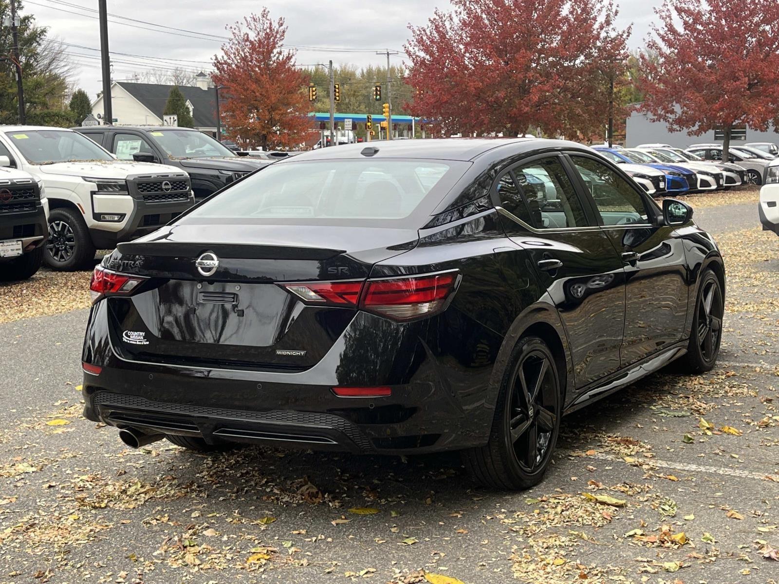 2023 Nissan Sentra SR photo 2