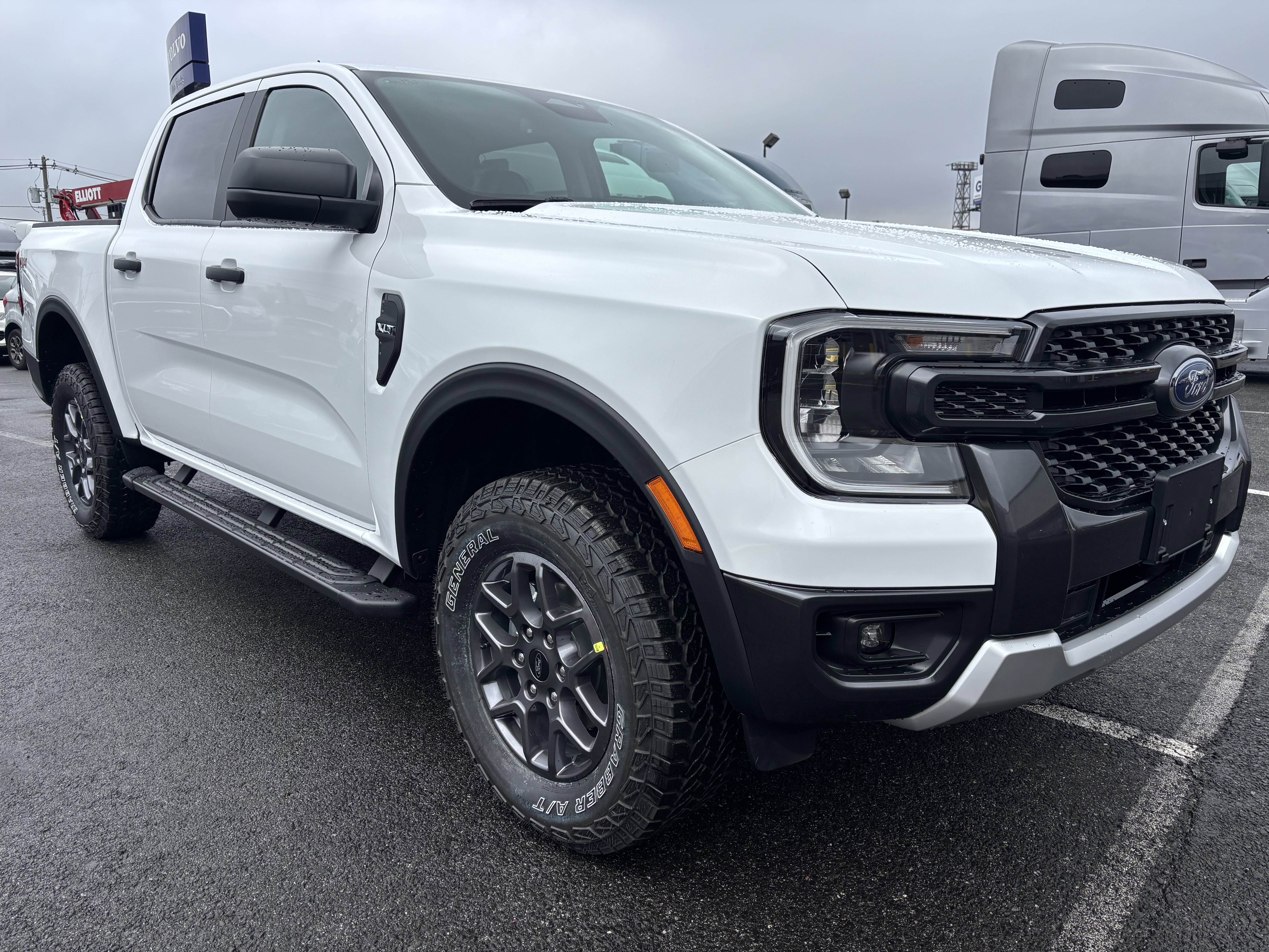 2025 Ford Ranger XLT's photo