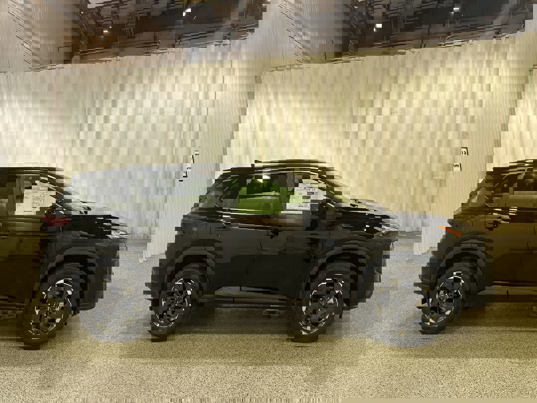 2026 Nissan Rogue SV photo 4