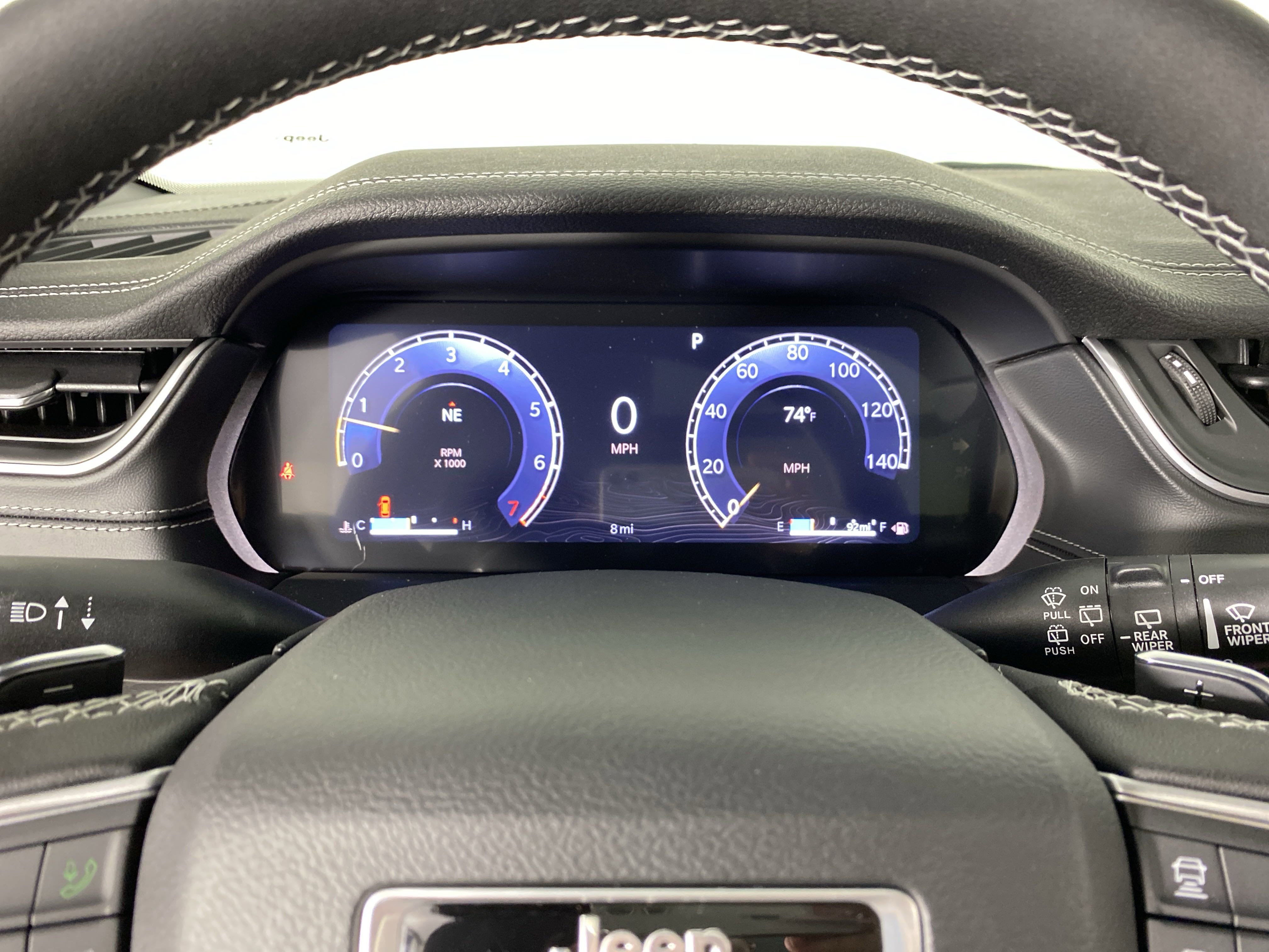 2025 Jeep Grand Cherokee Limited photo 4