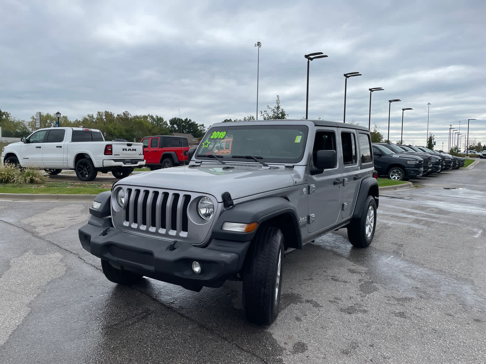 2019 Jeep Wrangler Unlimited Sport S photo 4
