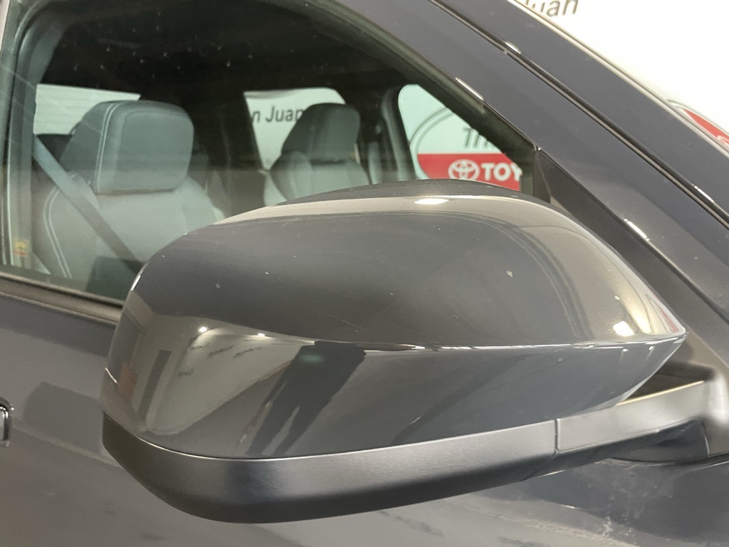 2025 Toyota Tacoma photo 8