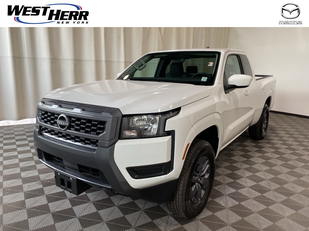2025 Nissan Frontier SV photo 9