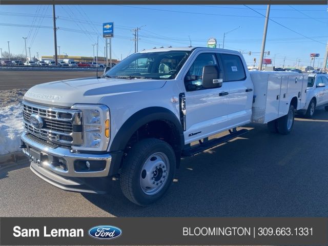 2026 Ford F-450 Super Duty Chassis Cab XL's photo