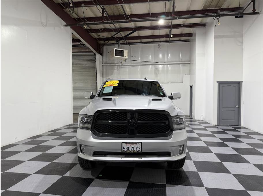 2017 Ram 1500 Sport photo 3