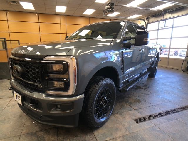 2026 Ford F-250 Lariat photo 4