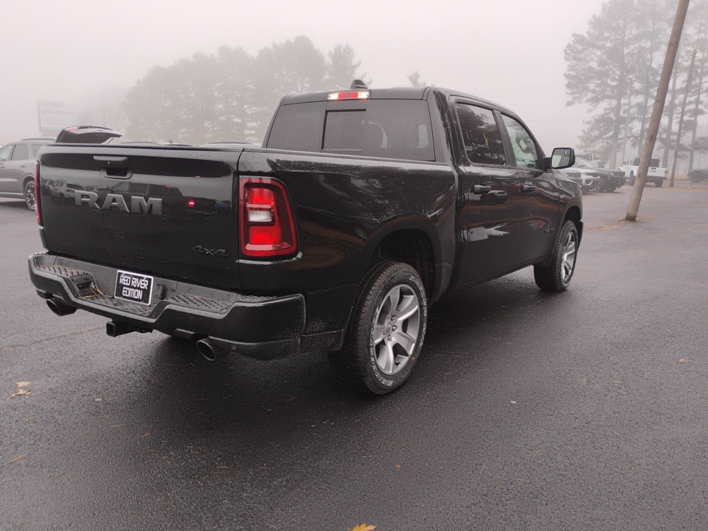 2026 Ram 1500 Express photo 3