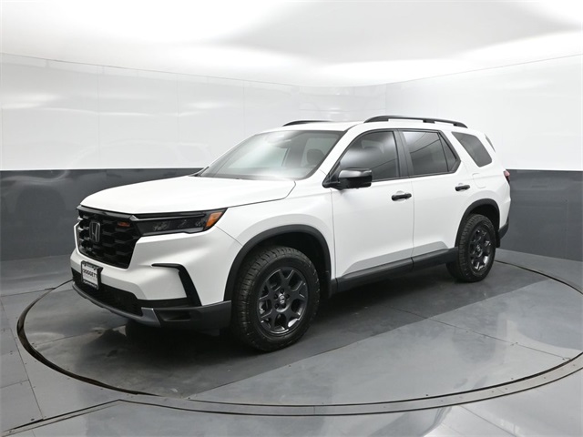 2025 Honda Pilot TrailSport's photo