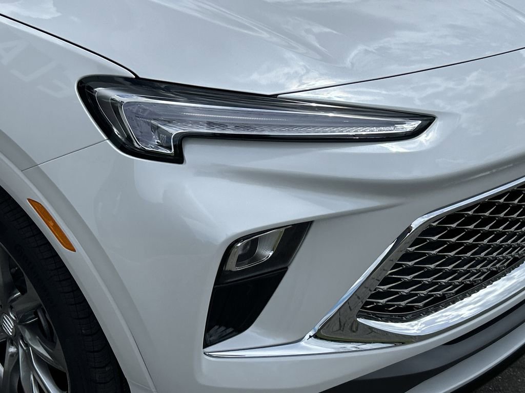 2026 Buick Encore GX Avenir photo 8