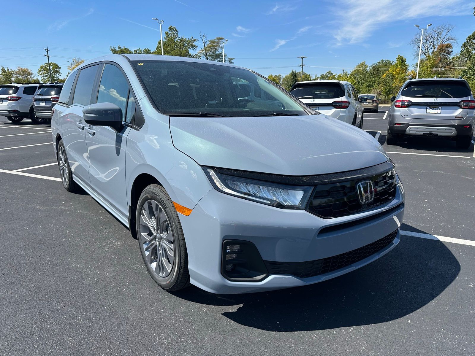 2026 Honda Odyssey Touring photo 7